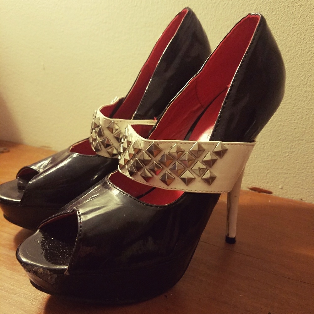 Studded Rocker Heels - Picture 4 of 4